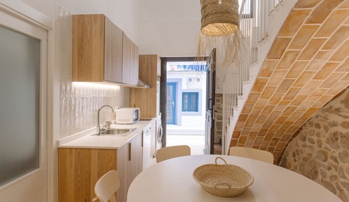Premium Duplex, Accessible, Private Bathroom (DOS ASEOS)