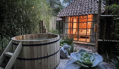 Romantic Cabin
