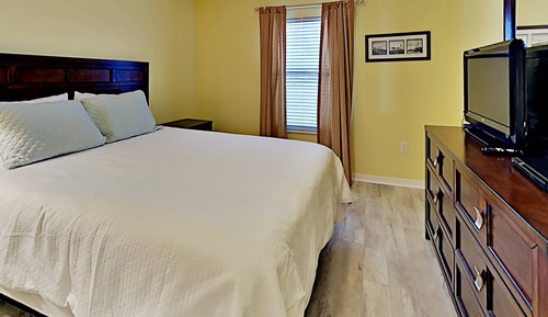 Condo, Multiple Beds, Balcony, Ocean View (#605 East - No Pets Allowed)