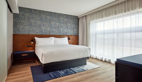 Standard Studio, 1 King Bed, Non Smoking