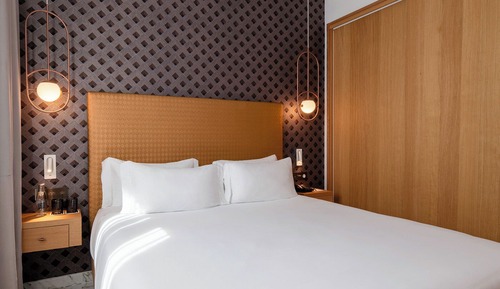 Deluxe Room, Courtyard View