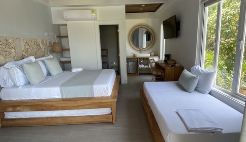 Deluxe Quadruple Room