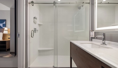 Suite, Multiple Beds, Kitchen (Additional Bathroom, Top Floor)