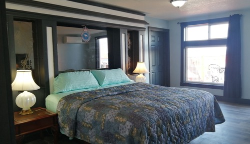 Honeymoon Room