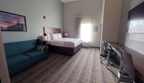 Studio Suite, 1 King Bed, Non Smoking (Full Kitchenette)
