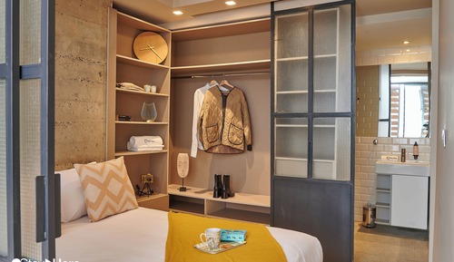 Senior Apartment