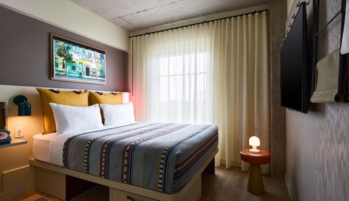 Room, 1 Queen Bed, Non Smoking (Mobility/Hearing Accessible, Tub)