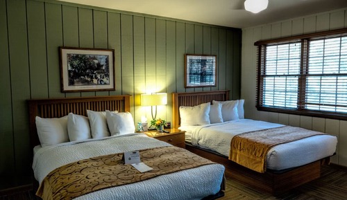 2 Full Beds - ADA