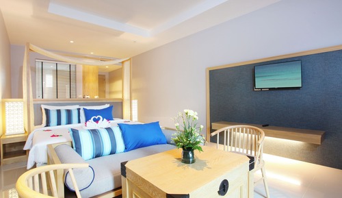 Pool Suite