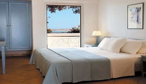 Triple Room (2 adults + 1 child )