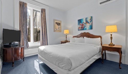 Signature Room, 1 Queen Bed
