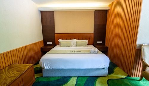 Premier Room, 1 King Bed