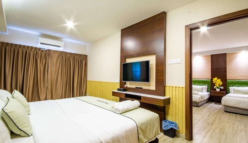 Family Room, Multiple Beds