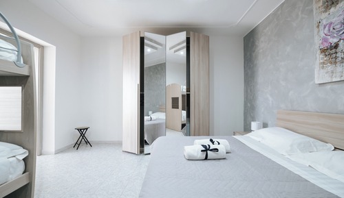 Deluxe Quadruple Room