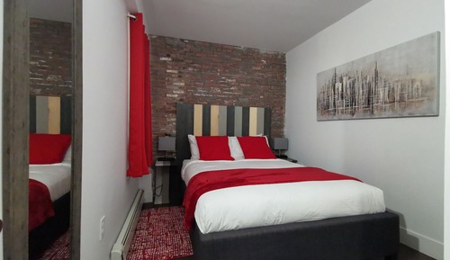 Suite, 3 Bedrooms, Kitchen