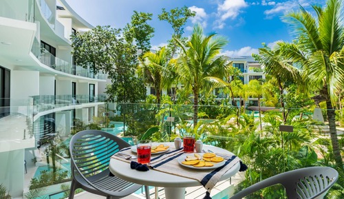 Standard Studio, 1 King Bed, Lagoon View
