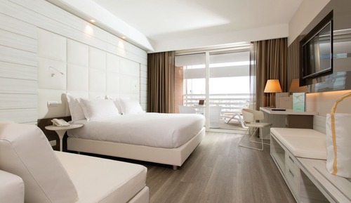 Superior Triple Room, Garden View