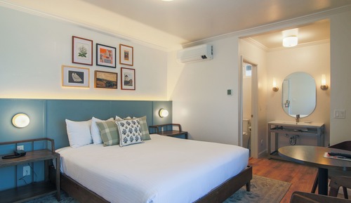 Standard Room, 1 King Bed