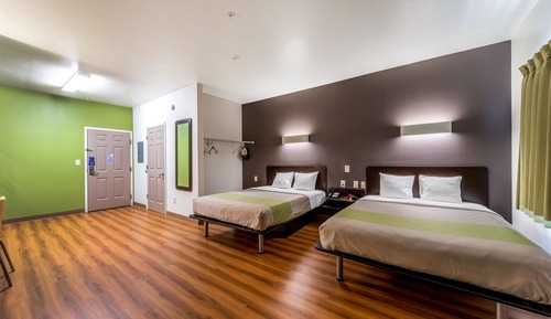 Deluxe Room, Multiple Beds, Non Smoking
