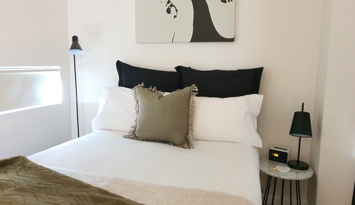 One Bedroom Apartment