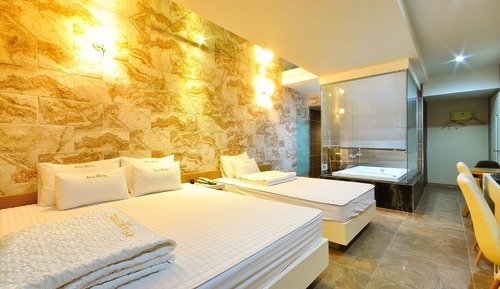 Suite Twin Room