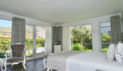 Exclusive Double Room, 1 King Bed, Non Smoking, Garden Area