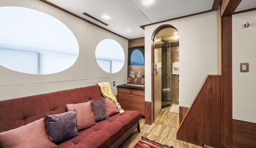 Executive Villa, Private Bathroom, Courtyard View ("Skittles")