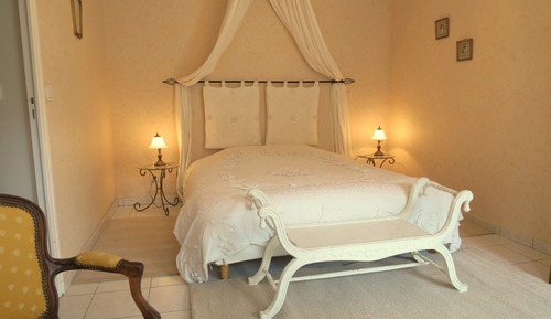 Superior Double Room, Ensuite, Garden View (Le Colombier)