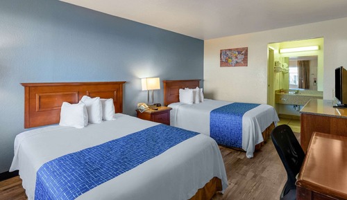 Standard Room, 2 Queen Beds, Smoking