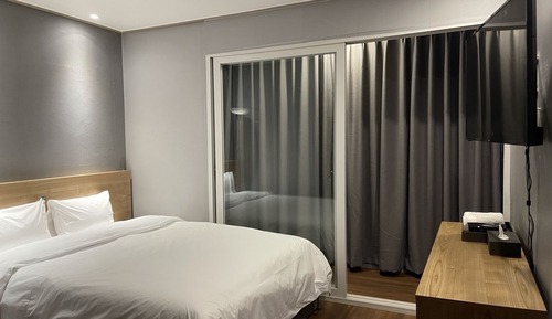 Basic Double Room