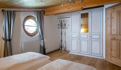 Apartment, Balcony