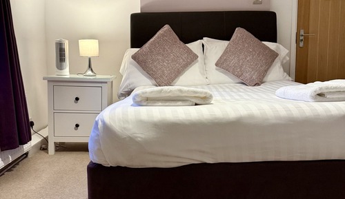 Classic Double Room, Ensuite