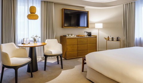 Premier Room
