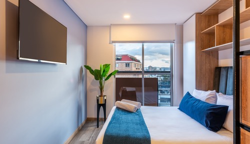 Studio, City View (A)