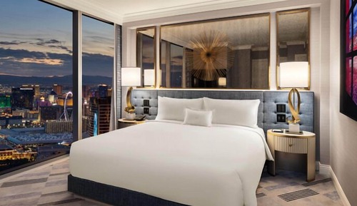 Noble Suite Strip Great View