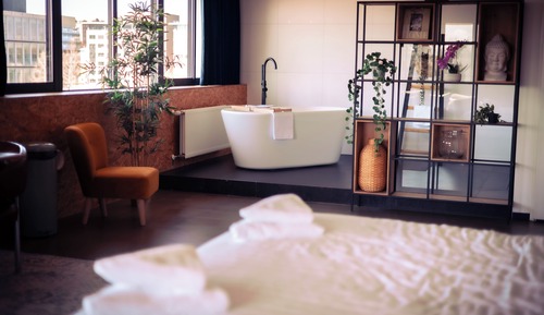 Deluxe Room with bath