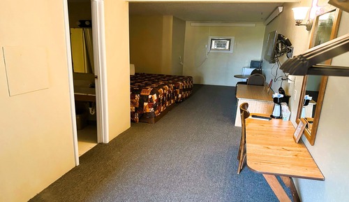 Room, Multiple Beds