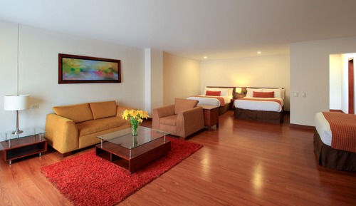 Standard Triple Room, Non Smoking, Bathtub