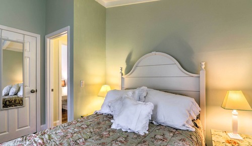 House (3 Bedrooms)