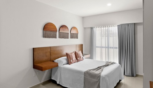 Condo, 3 Bedrooms