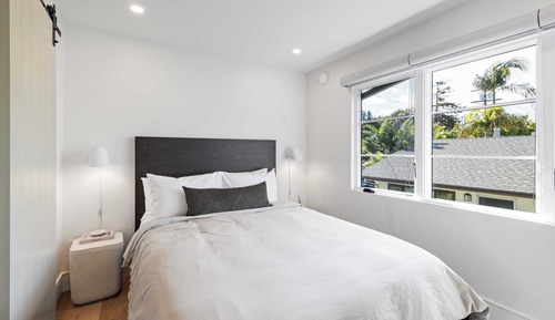 Executive Studio, 1 Queen Bed, Kitchenette