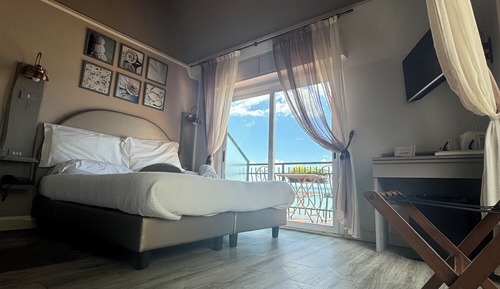 Deluxe Room, Sea View