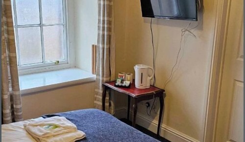 Double Room, 1 Double Bed, Shared Bathroom