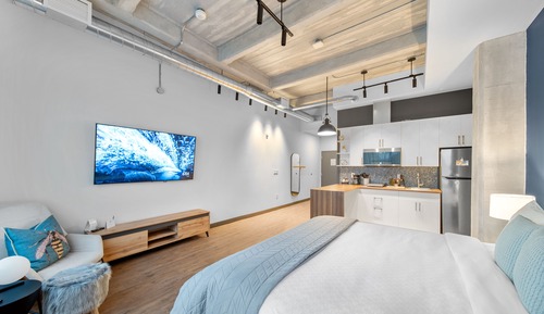 Comfort Studio Suite, 1 King Bed