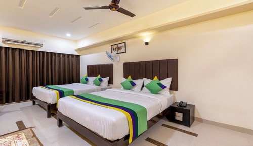 Premium Room, City View