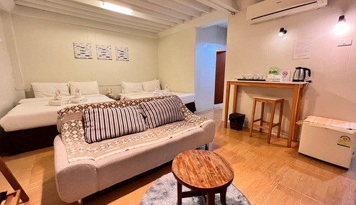 Deluxe Quadruple Room