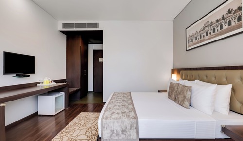 Superior King Room