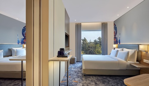 Standard Room, 1 Queen Bed, Accessible