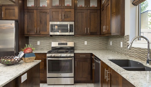 Luxury House, Multiple Bedrooms, Non Smoking, Mountain View