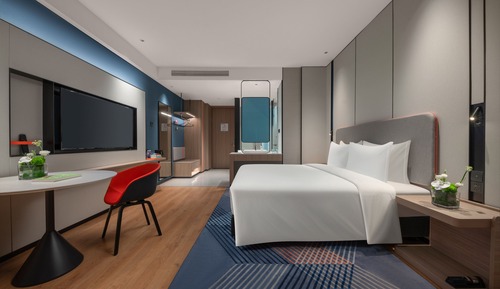 Standard Room, 1 King Bed (Extra Floor Space)